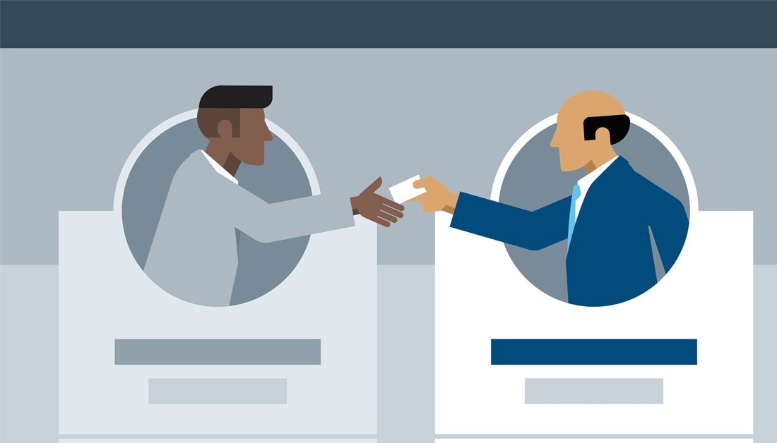 khach-hang-dan-dat-cuoc-mua-ban